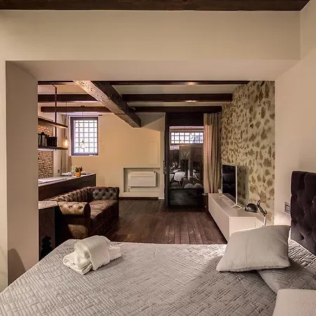 Trinità Dei Monti *